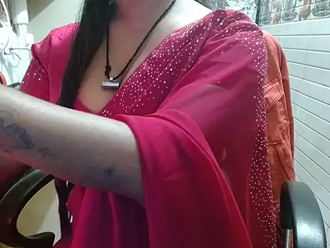 LovingPihu's cam snapshot