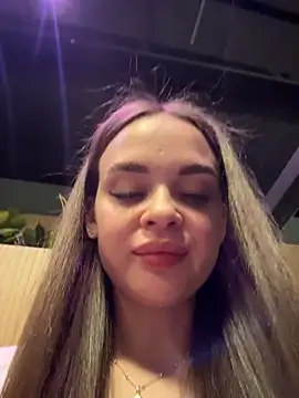 KristiRich's cam snapshot