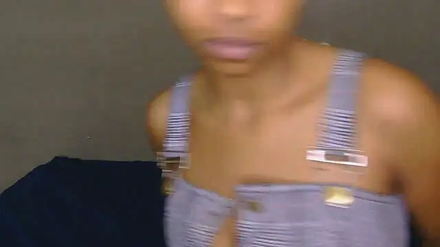 Serafynn's cam snapshot