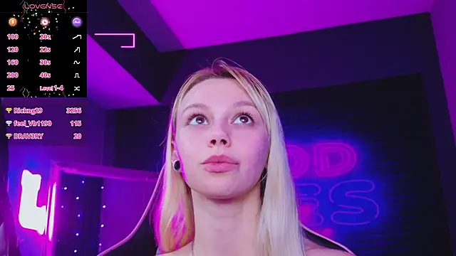 AlessiaCroft's cam snapshot