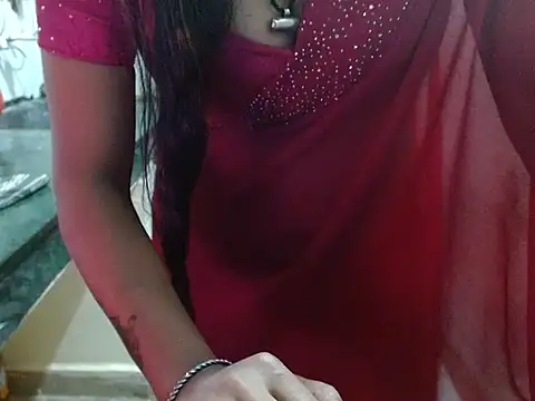 LovingPihu's cam snapshot