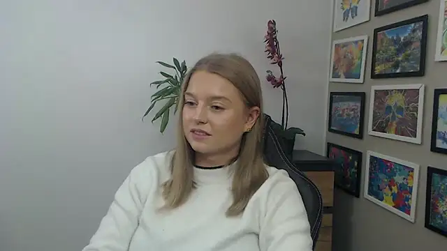 Mysteryerica's cam snapshot