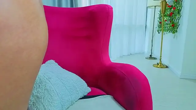 SinwithJessy's cam snapshot