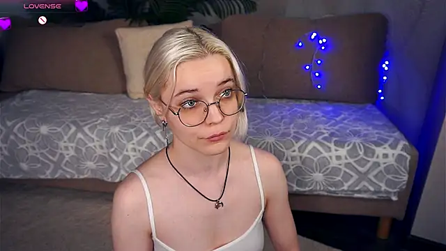 EdaKirkIin's cam snapshot