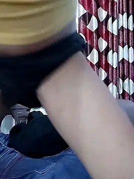 Ruhi_07's cam snapshot