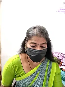 tamil_Sigappu_Roja's cam snapshot