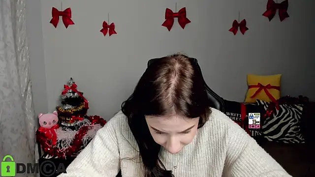 MoonShineShine's cam snapshot