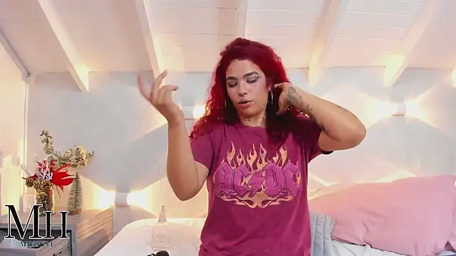 MizzHell live sex cam