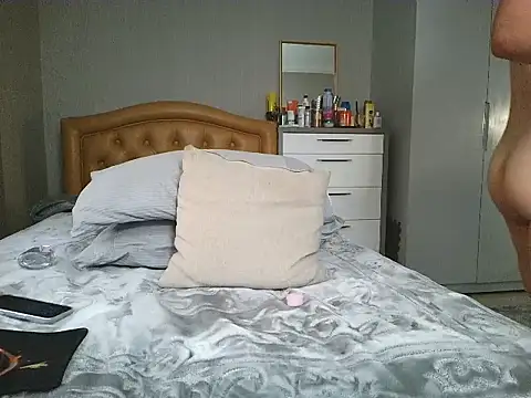 unknownguy_7 live sex cam