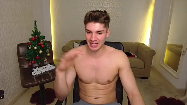 MaxKaiden live sex cam