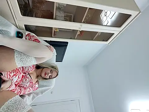 ANA_STA_S_'s cam snapshot