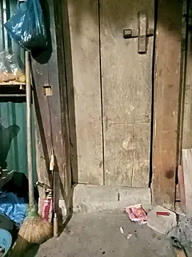 sary-hot2x's cam snapshot