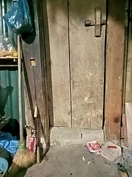 sary-hot2x's cam snapshot