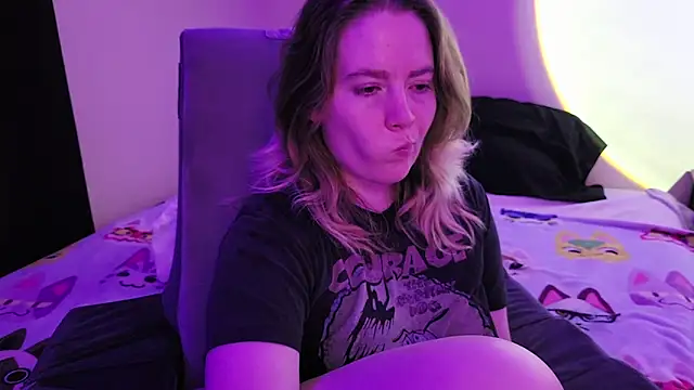 InternetFairy_XO's cam snapshot