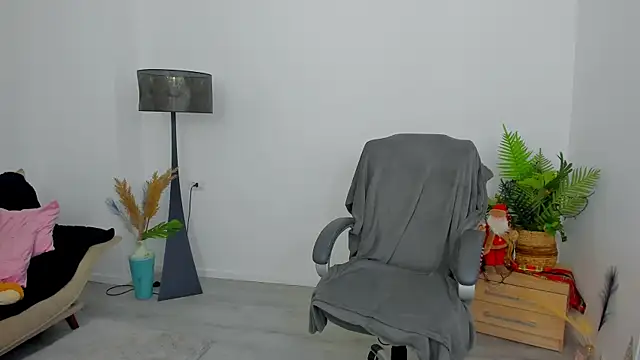 Carla_Devon's cam snapshot