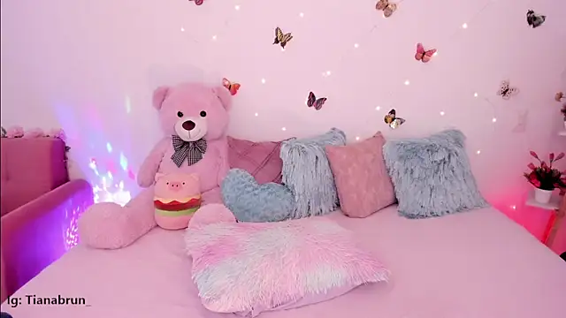 Zara_uwu_ live sex cam