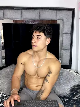 MR_MUSCLE live sex cam