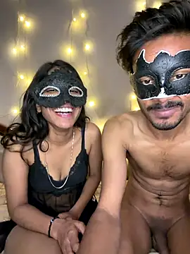 Lovebirdss live sex cam