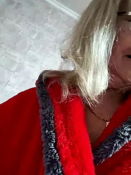 gentleblonde's cam snapshot