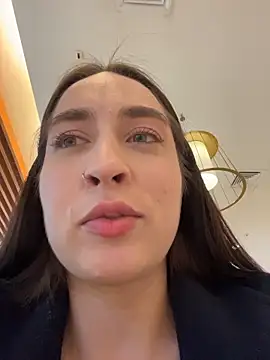 Holly_Play's cam snapshot