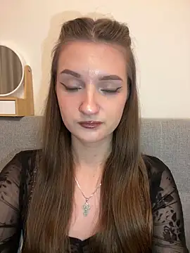 AdelinaEmber live sex cam