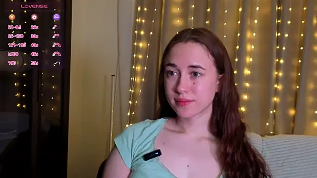 SudieNatera live sex cam