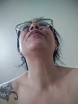 naughty_doll_horny's cam snapshot