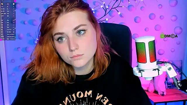 casey_meow_'s cam snapshot