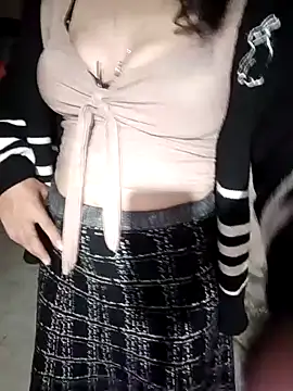 embe889's cam snapshot