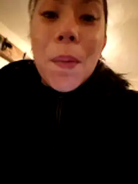 SusieSunnny's cam snapshot