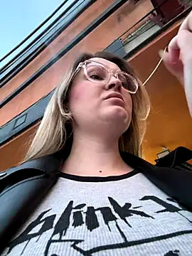 Teya_moon_ live sex cam