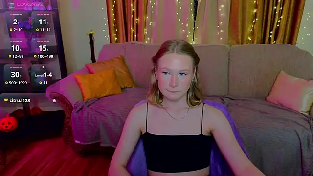 RebeccaLewis's cam snapshot