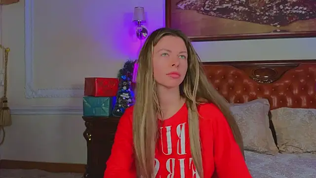 Real_Tini's cam snapshot