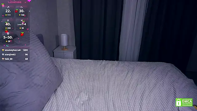 EarnestineGyllenband's cam snapshot