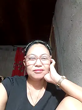 Everleigh_mom's cam snapshot