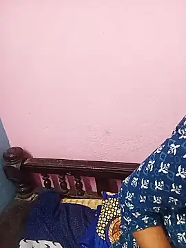 Cute-Simmi live sex cam