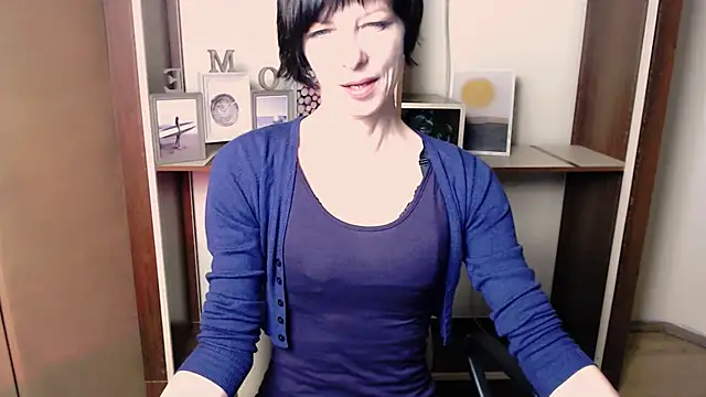 _AngeliaFlow_'s cam snapshot