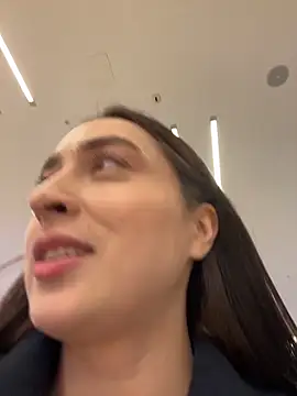 Holly_Play's cam snapshot