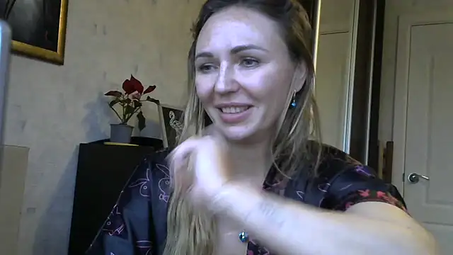 AngelinaLove28's cam snapshot