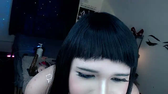 Veniceseduction live sex cam