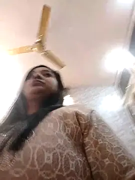 Cute-Janvi20 live sex cam