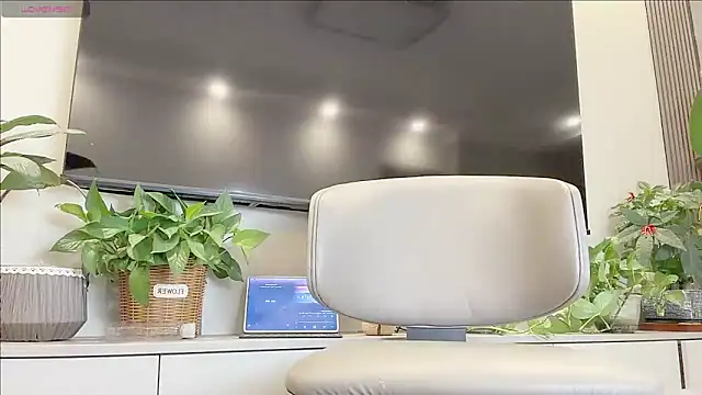 GG-BONG1 live sex cam