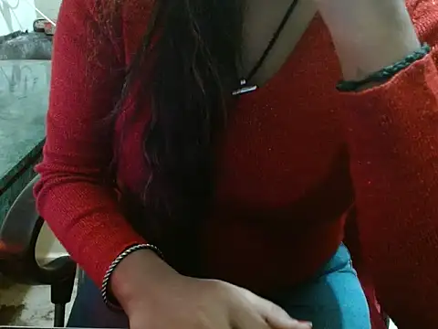 LovingPihu's cam snapshot