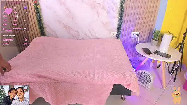 nati_n_mark's cam snapshot