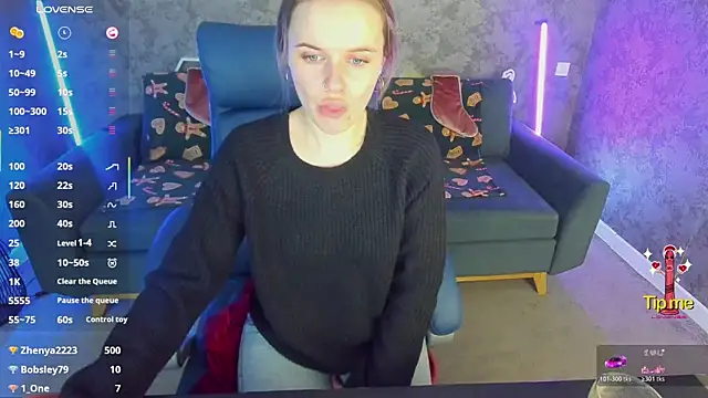 MaribelRiverr_'s cam snapshot