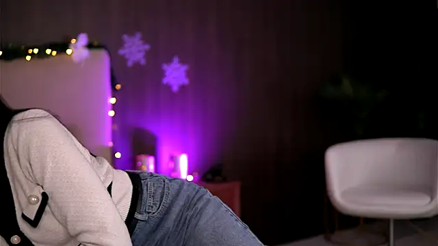 ChloeDevine's cam snapshot