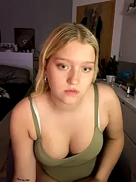 EmmiPemmi live sex cam