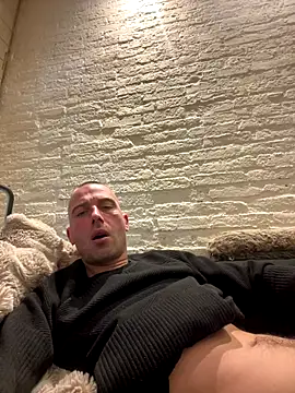 Rotteei1 live sex cam