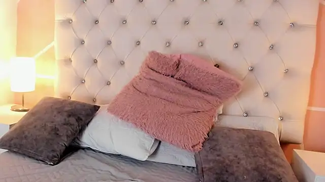 Antonella_Diiaz's cam snapshot