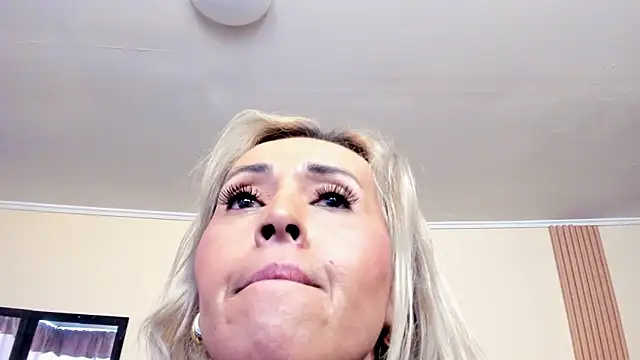 maylin_yung's cam snapshot